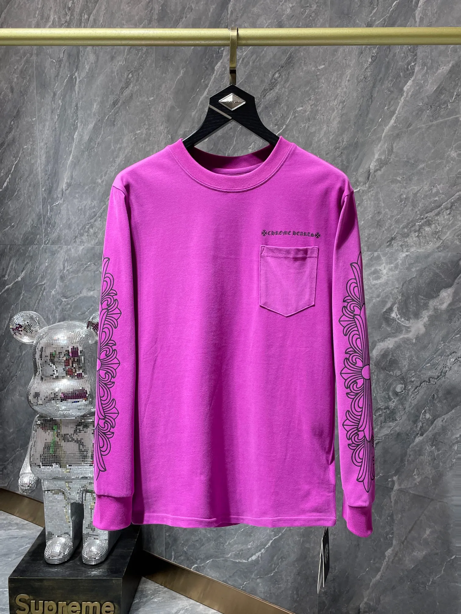 P160 Chrome Hearts 🍁Long T series🍁 High gram weight, environmentally friendly and high-quality top-quality fabric 260g Mattyboy graffiti spider web long sleeves Imported environmentally friendly glue printing and dyeing 1:1 replica version Recommended color: Customized graffiti purple Code numbers: S, M, L, XL